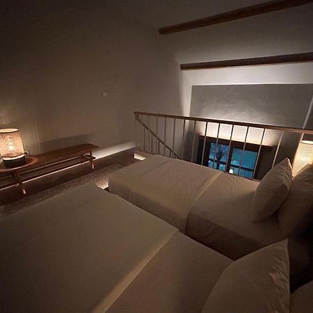 Umadewi Surf & Retreat Hotel Pulukan Ngoại thất bức ảnh