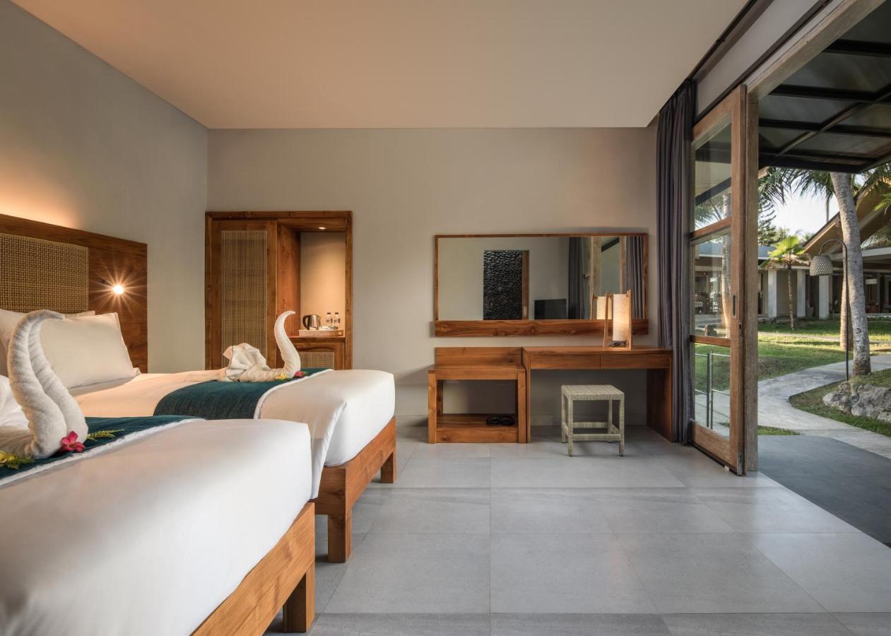 Umadewi Surf & Retreat Hotel Pulukan Ngoại thất bức ảnh